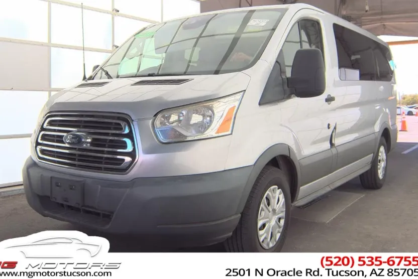 2017 Ford Transit XLT photo 1