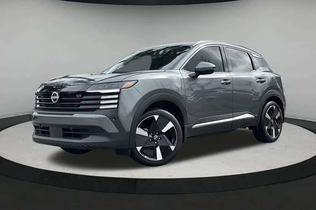 2025 Nissan Kicks SR photo 1