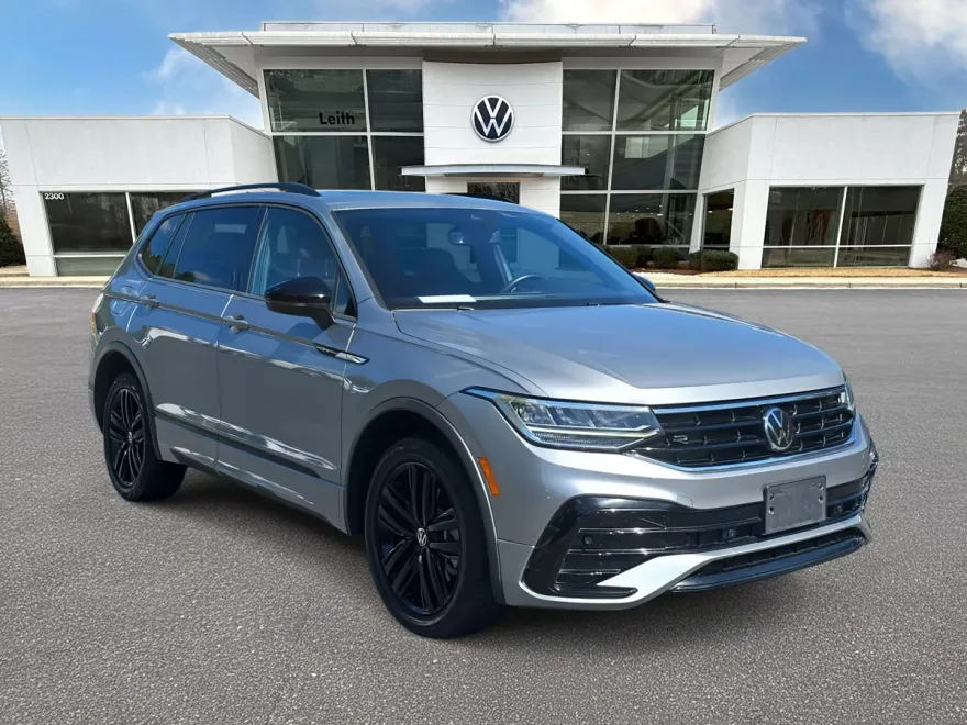 2022 Volkswagen Tiguan SE R-Line Black photo 1