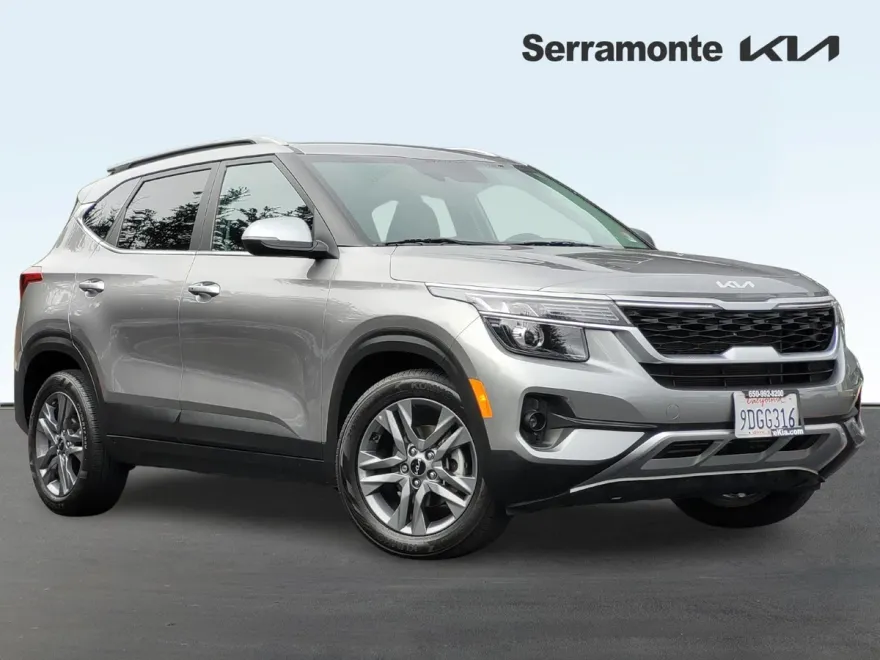 2023 Kia Seltos S photo 1