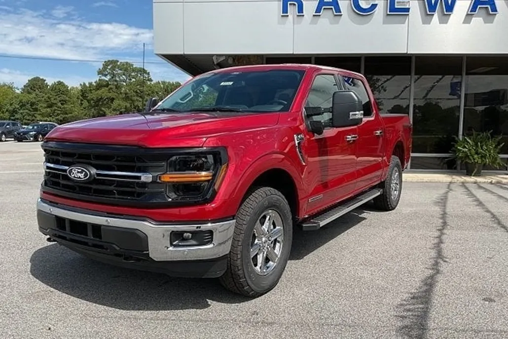 2024 Ford F-150 XLT photo 1