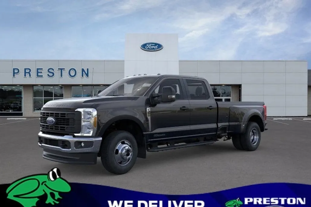 2025 Ford F-350 XL photo 1