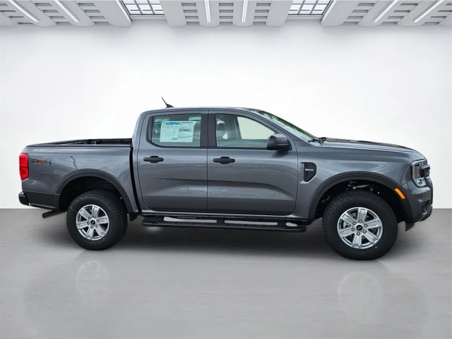 2025 Ford Ranger XL photo 1