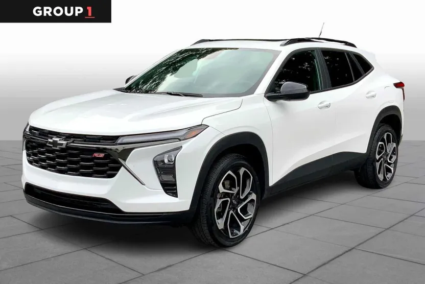 2024 Chevrolet Trax photo 1