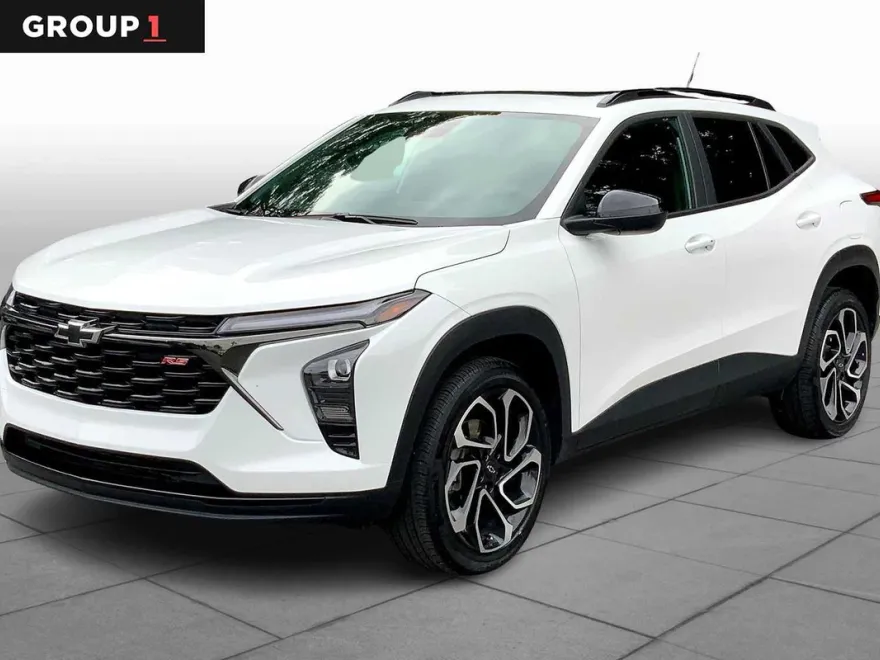 2024 Chevrolet Trax photo 1