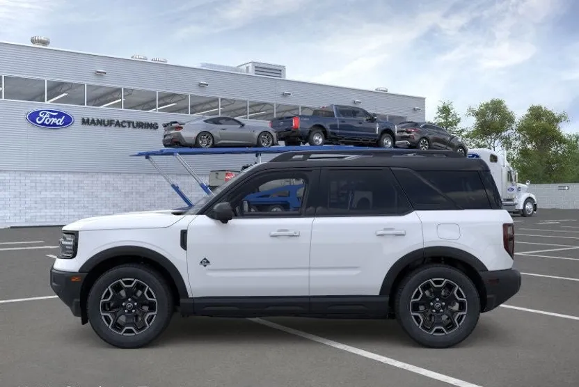 2025 Ford Bronco Sport Outer Banks photo 1