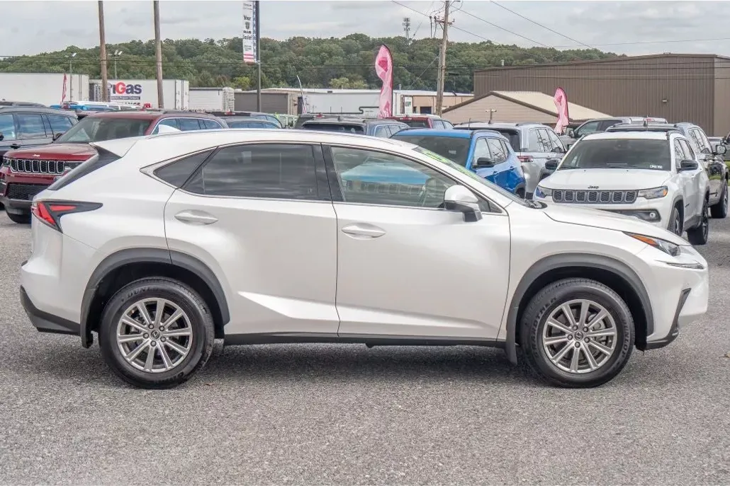 2021 Lexus NX 300 photo 1