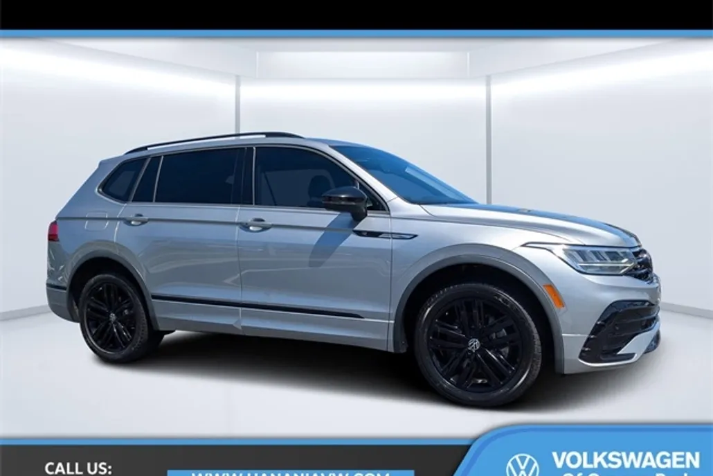 2022 Volkswagen Tiguan SE R-Line Black photo 1