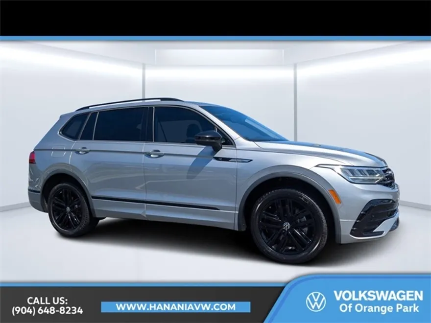 2022 Volkswagen Tiguan SE R-Line Black photo 1