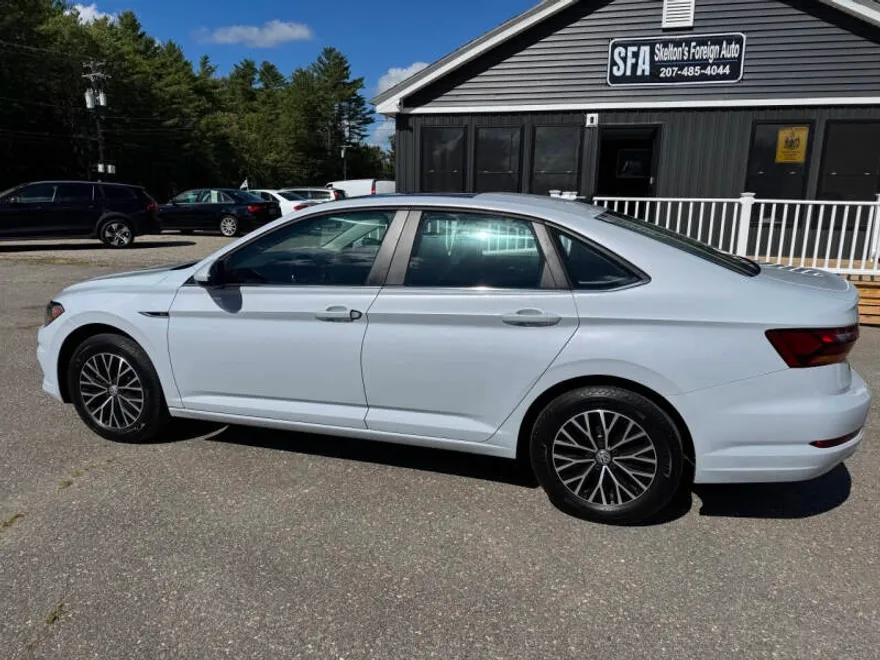 2019 Volkswagen Jetta SEL photo 1