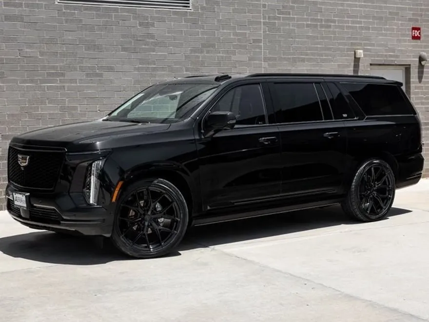 2025 Cadillac Escalade ESV Sport photo 1