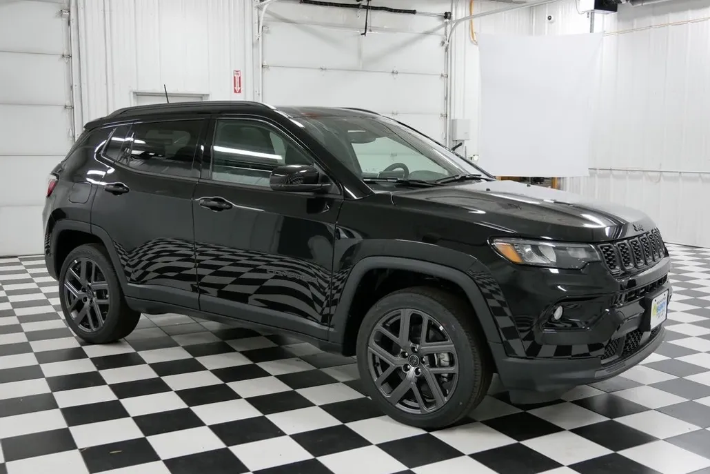 2025 Jeep Compass Limited photo 1