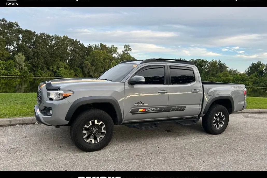 2021 Toyota Tacoma TRD Off-Road photo 1