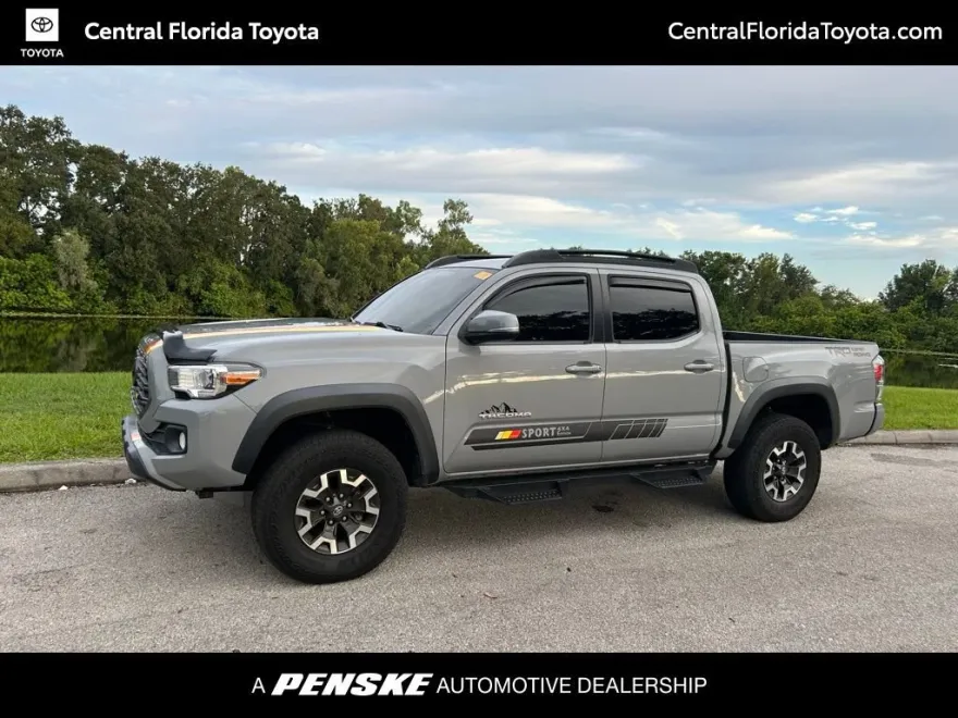2021 Toyota Tacoma TRD Off-Road photo 1