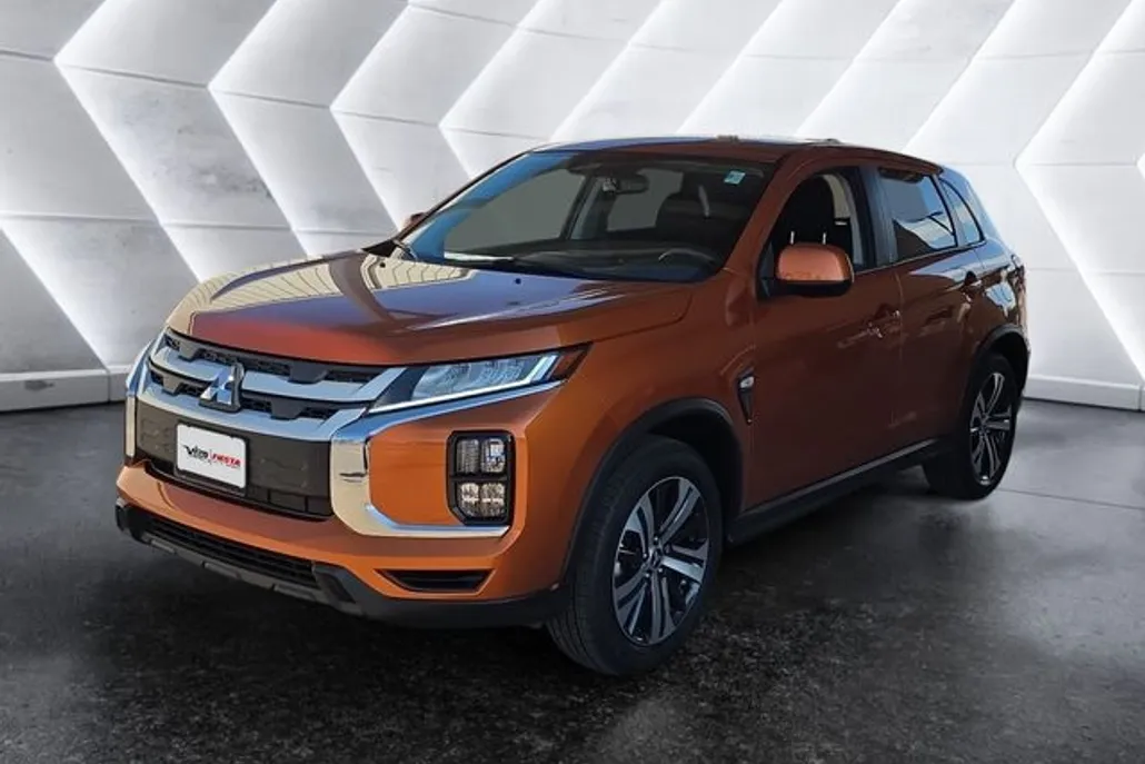2025 Mitsubishi Outlander Sport S photo 1