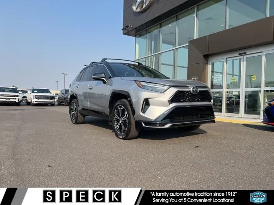 2025 Toyota RAV4 Hybrid XSE photo 1
