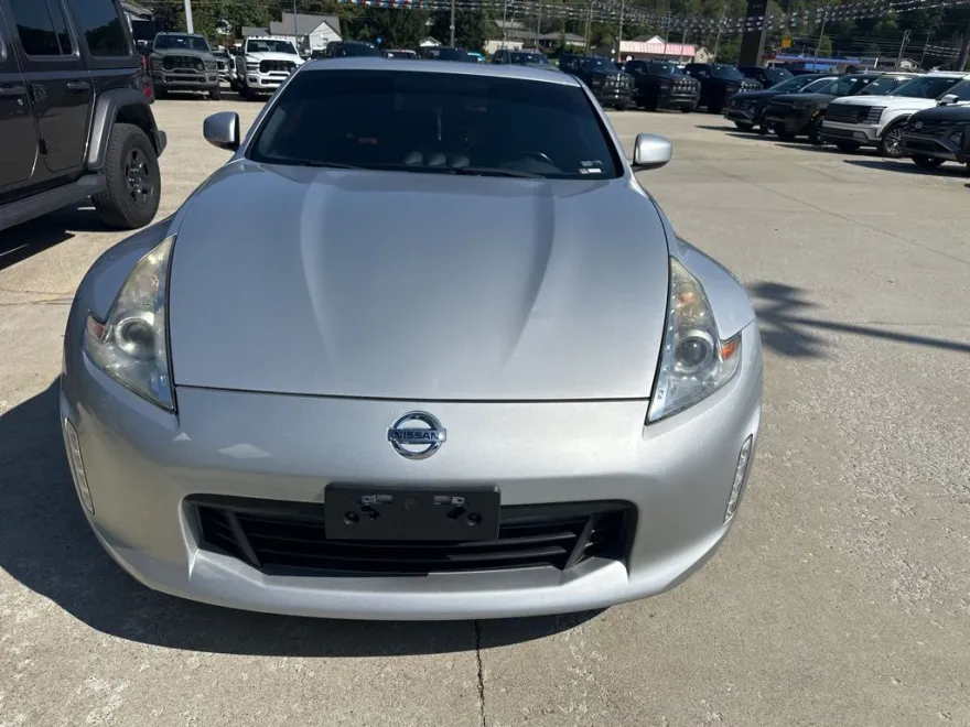 2014 Nissan 370Z Base photo 1