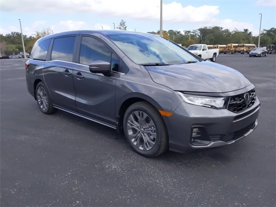 2025 Honda Odyssey Touring photo 1