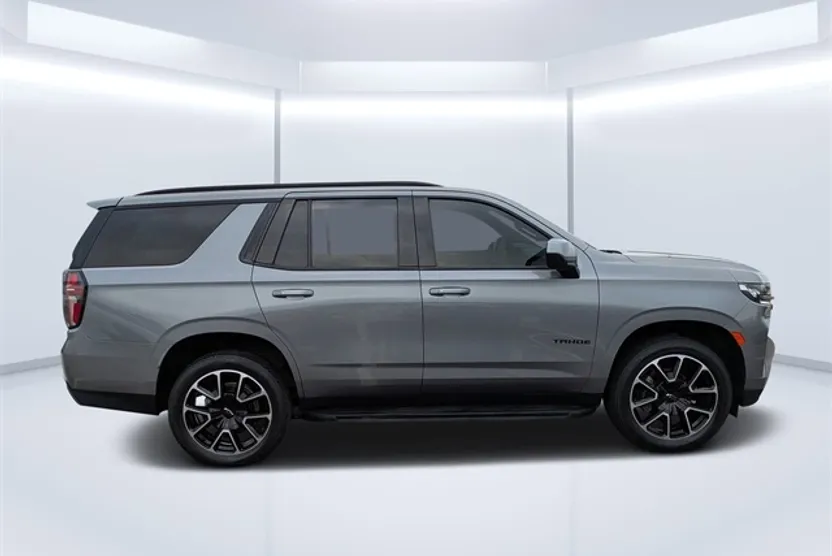 2021 Chevrolet Tahoe RST photo 1