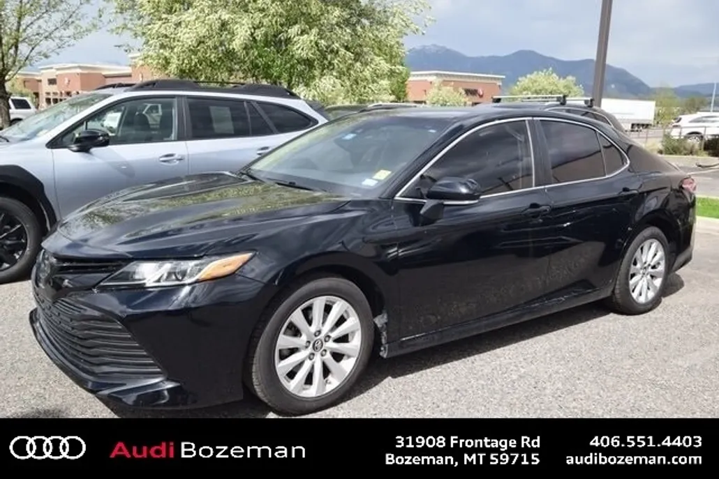 2019 Toyota Camry L photo 1