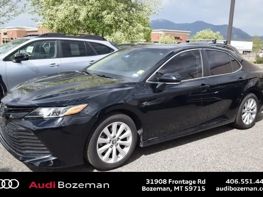2019 Toyota Camry L photo 1
