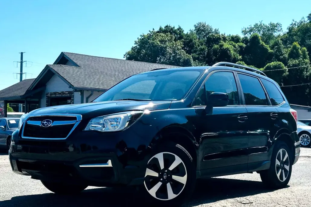 2017 Subaru Forester 2.5i Premium photo 1