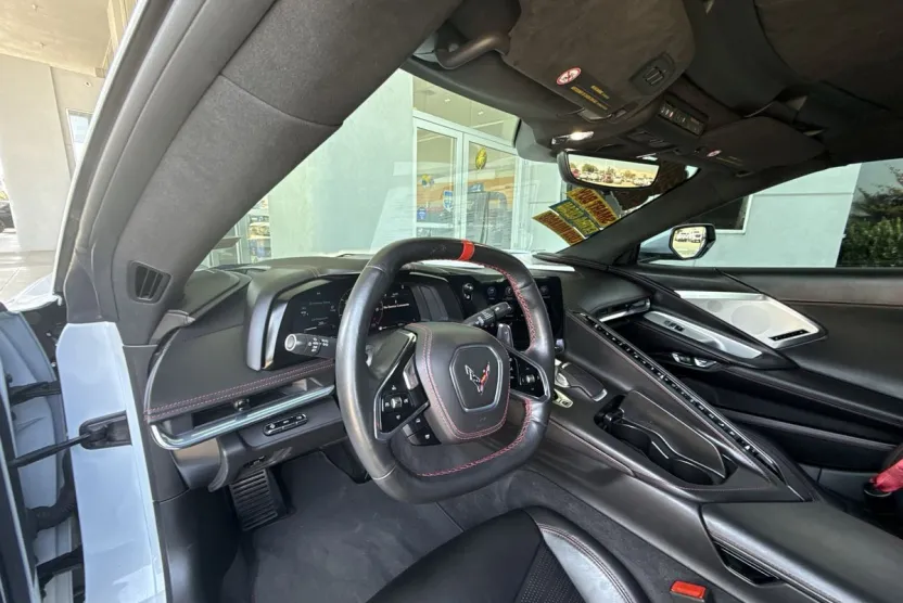 2020 Chevrolet Corvette Stingray 3LT photo 1