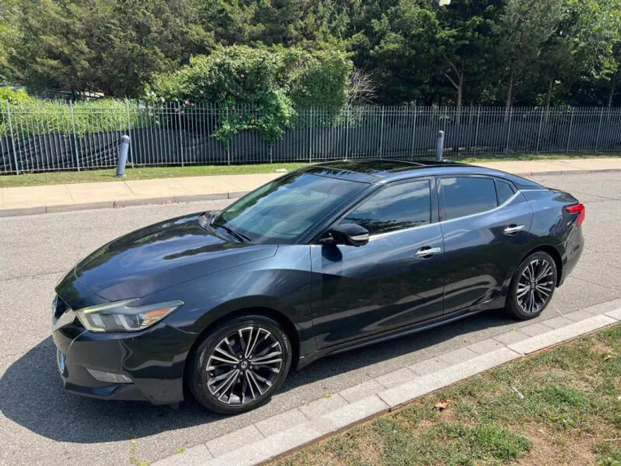 2016 Nissan Maxima Platinum photo 1
