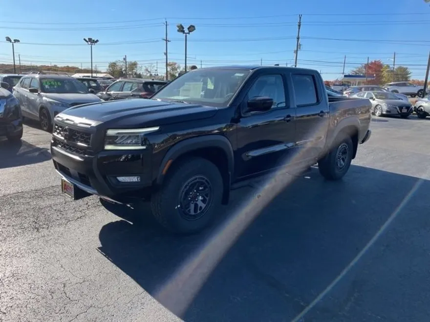 2025 Nissan Frontier PRO-4X photo 1