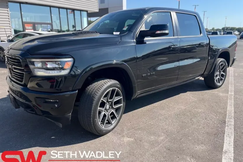 2019 Ram 1500 Laramie photo 1