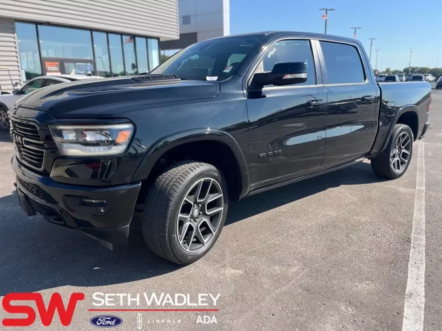 2019 Ram 1500 Laramie photo 1