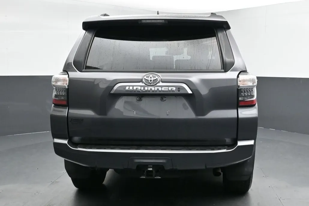 2020 Toyota 4Runner SR5 Premium photo 1