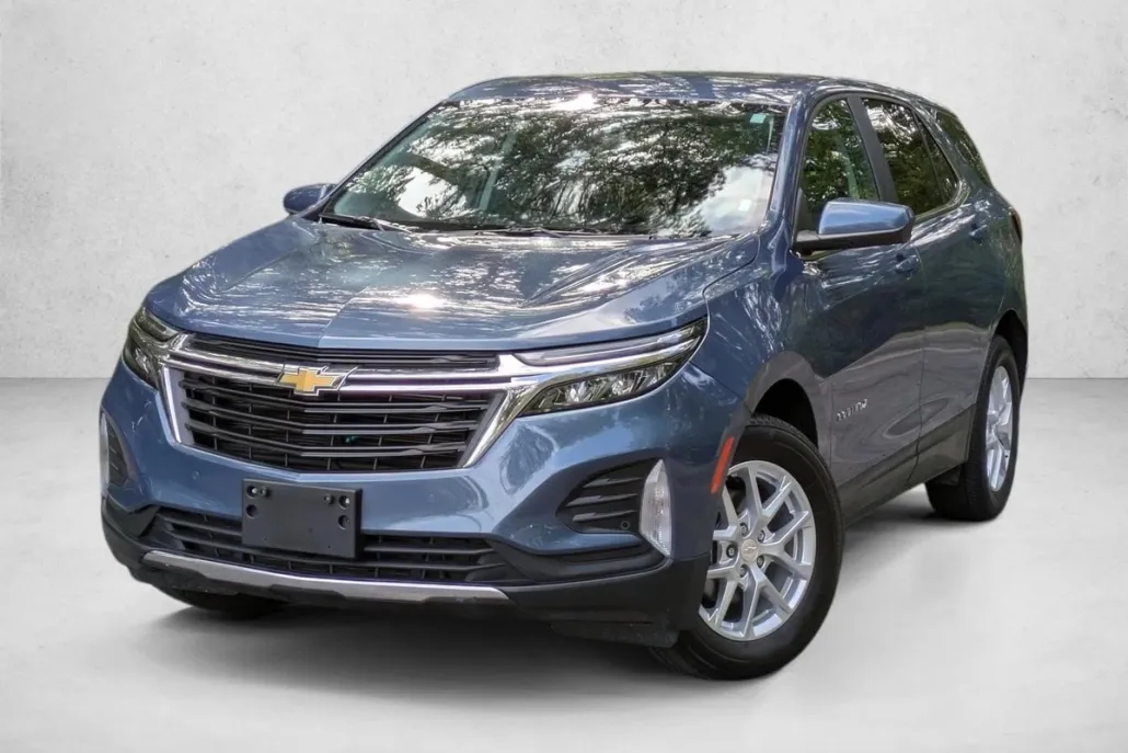 2024 Chevrolet Equinox LT photo 1
