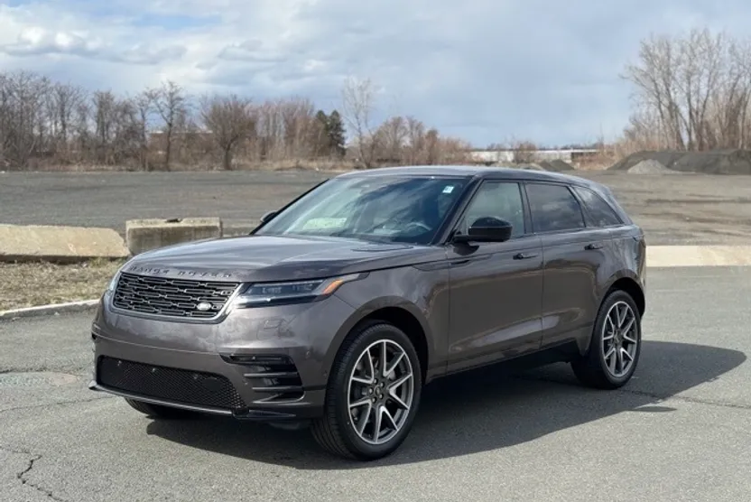 2026 Land Rover Range Rover Velar SE photo 1