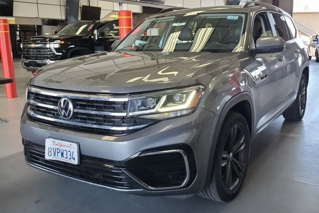 2021 Volkswagen Atlas V6 SE Technology R-Line photo 1