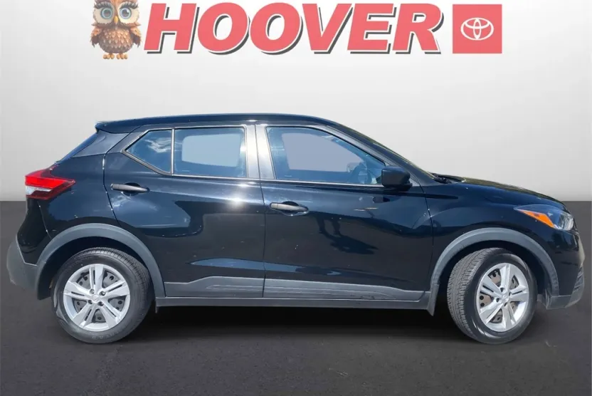 2020 Nissan Kicks S photo 1