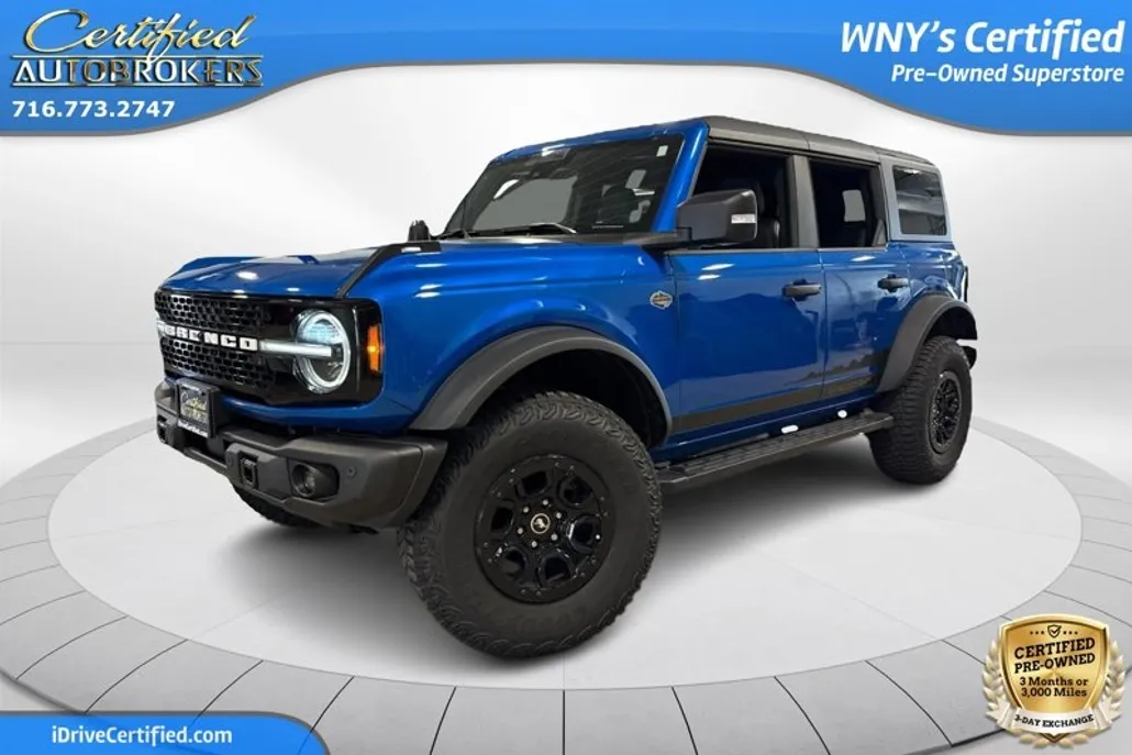 2023 Ford Bronco Black Diamond photo 1