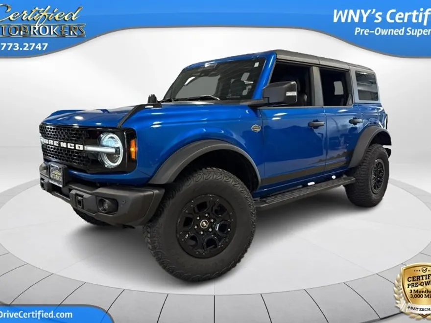 2023 Ford Bronco Black Diamond photo 1