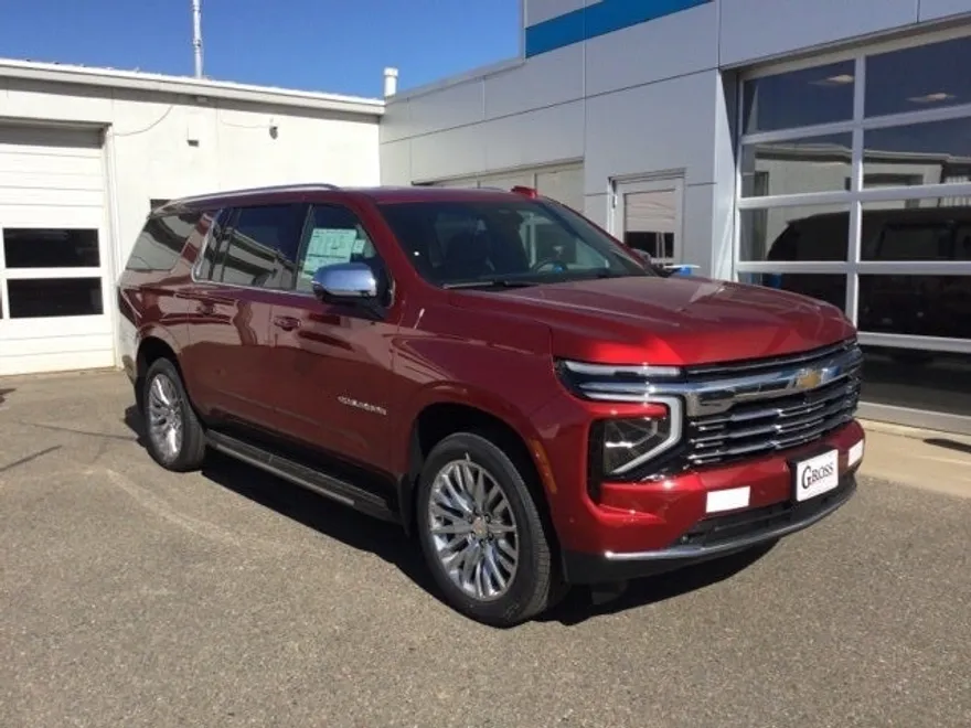 2025 Chevrolet Suburban Premier photo 1