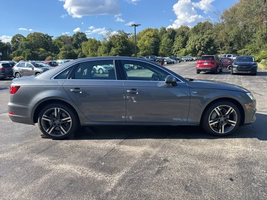 2018 Audi A4 2.0T Premium Plus Quattro photo 1