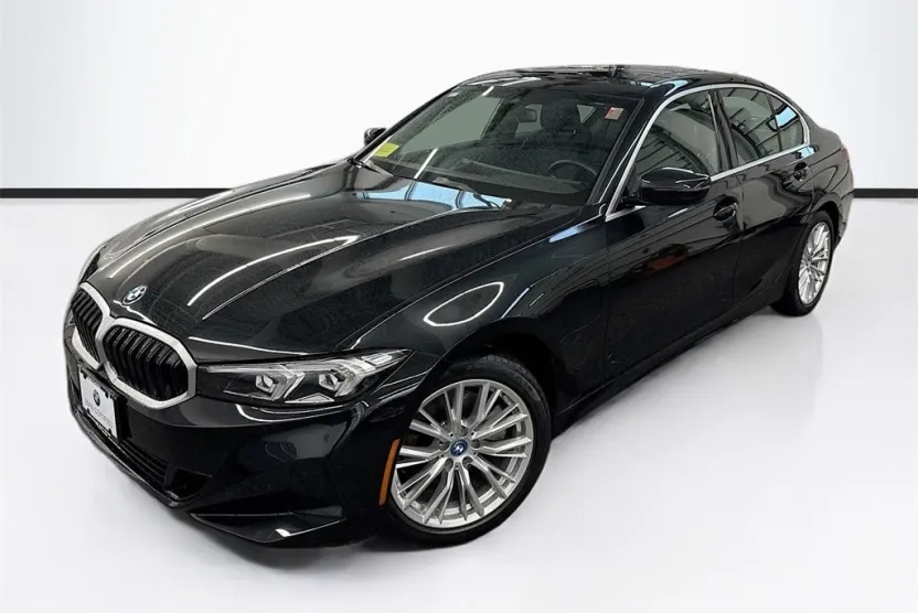 2024 Bmw 330e xDrive photo 1