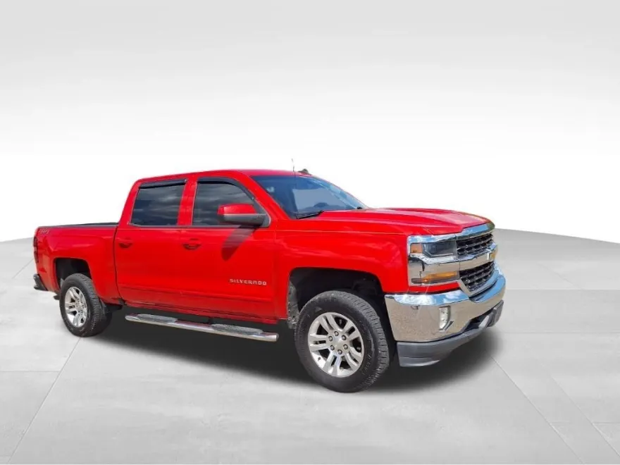 2018 Chevrolet Silverado 1500 LT photo 1