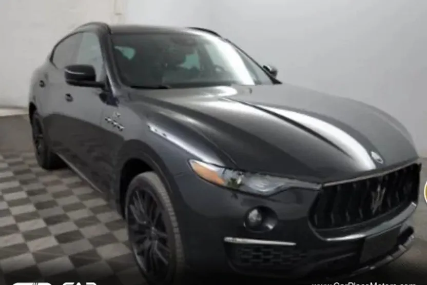 2022 Maserati Levante Base GT photo 1