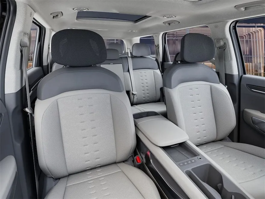 2026 Kia EV9 Wind AWD photo 1