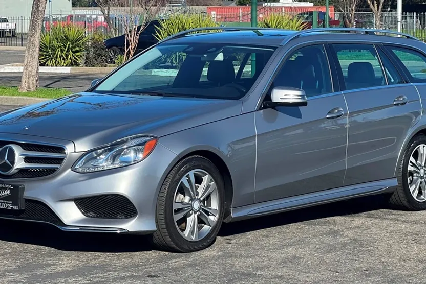2014 Mercedes Benz E-Class photo 1