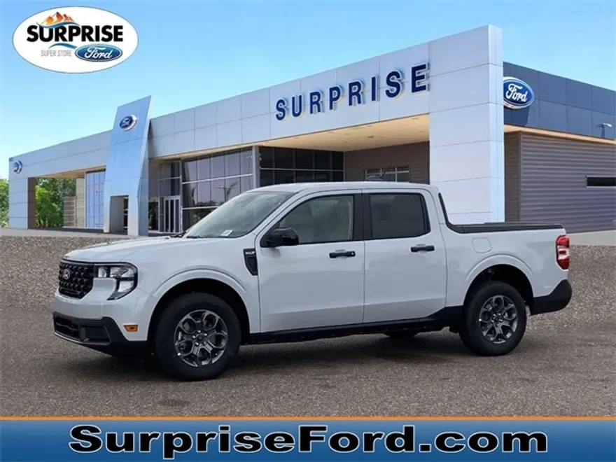 2025 Ford Maverick XLT photo 1