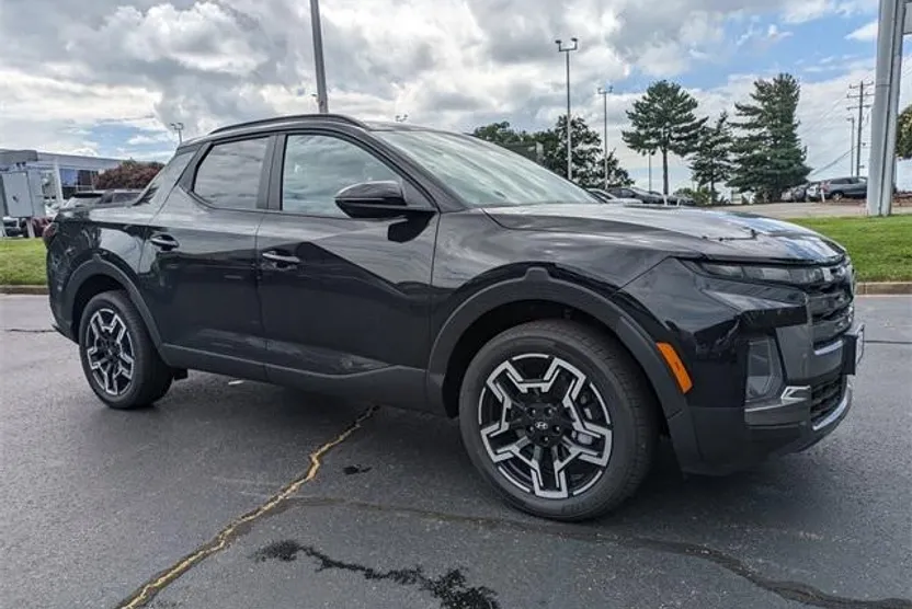 2025 Hyundai Santa Cruz Limited photo 1