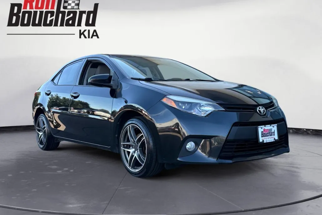 2014 Toyota Corolla L photo 1