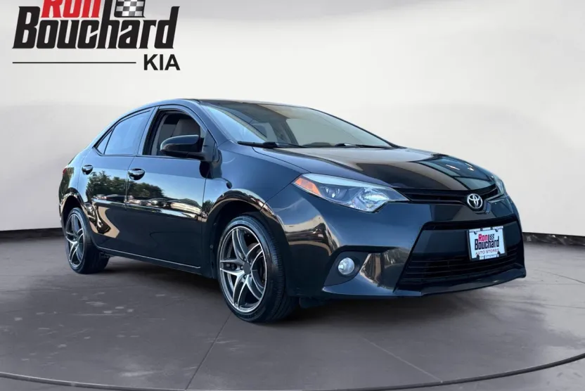 2014 Toyota Corolla L photo 1
