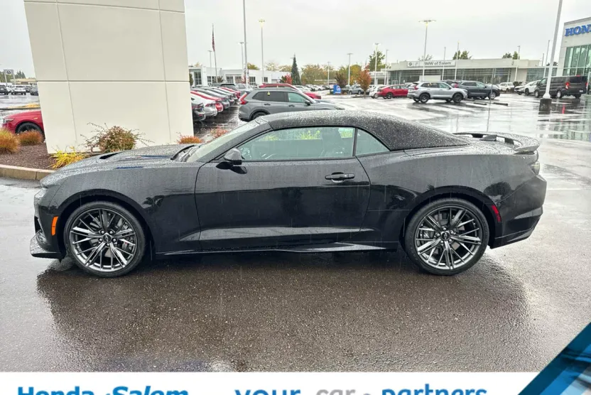 2023 Chevrolet Camaro ZL1 photo 1